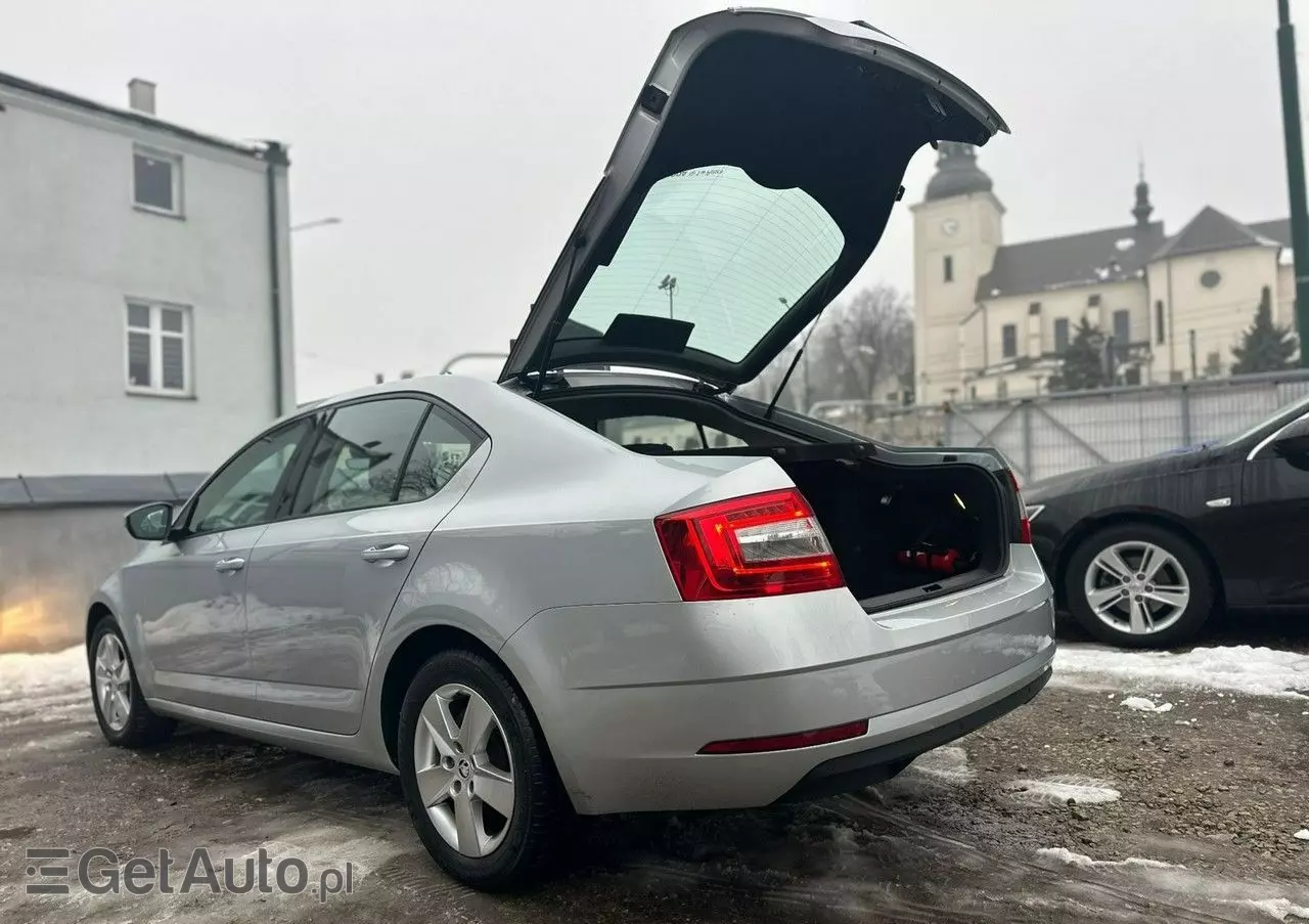 SKODA Octavia 1.0 TSI Ambition