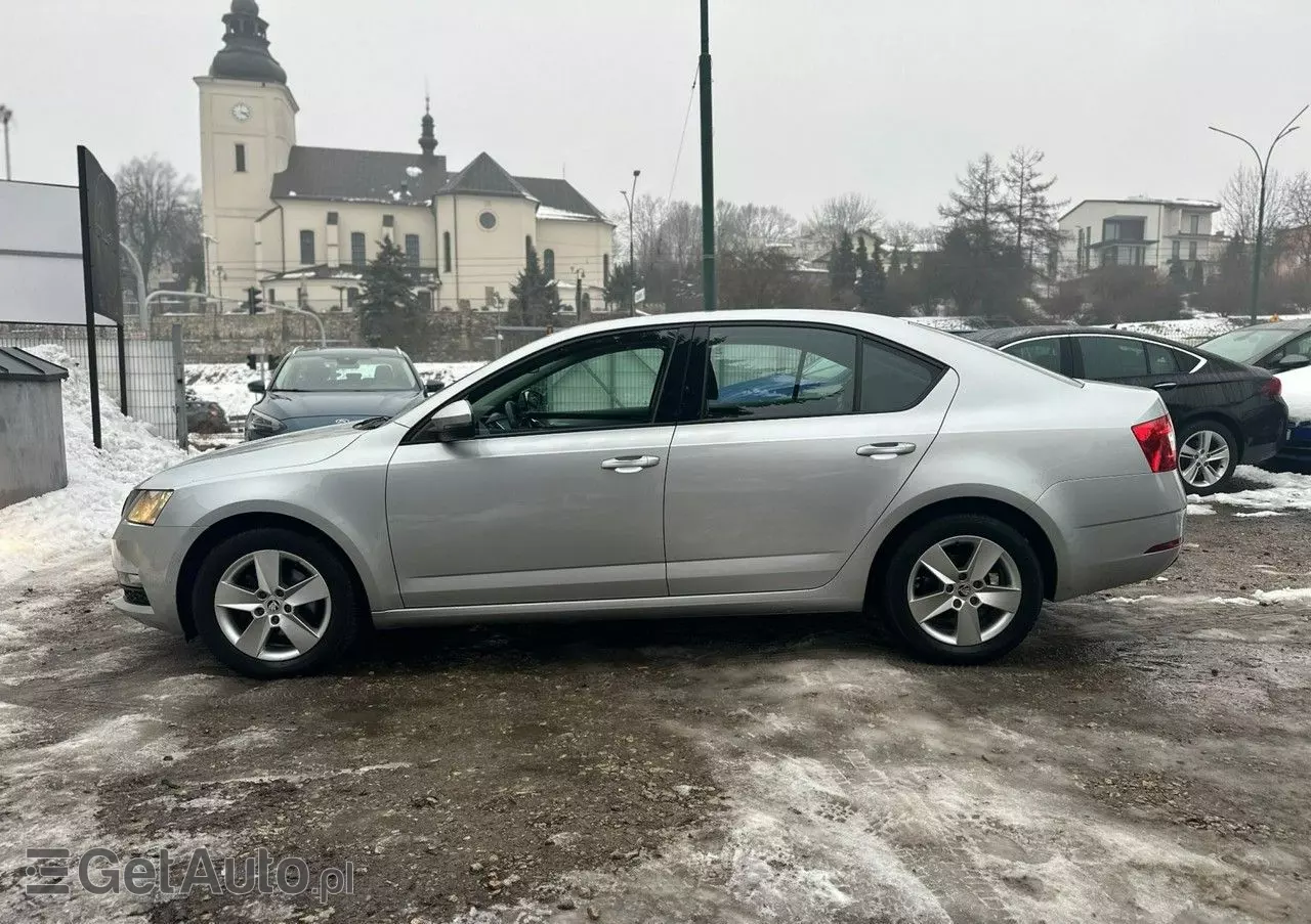 SKODA Octavia 1.0 TSI Ambition
