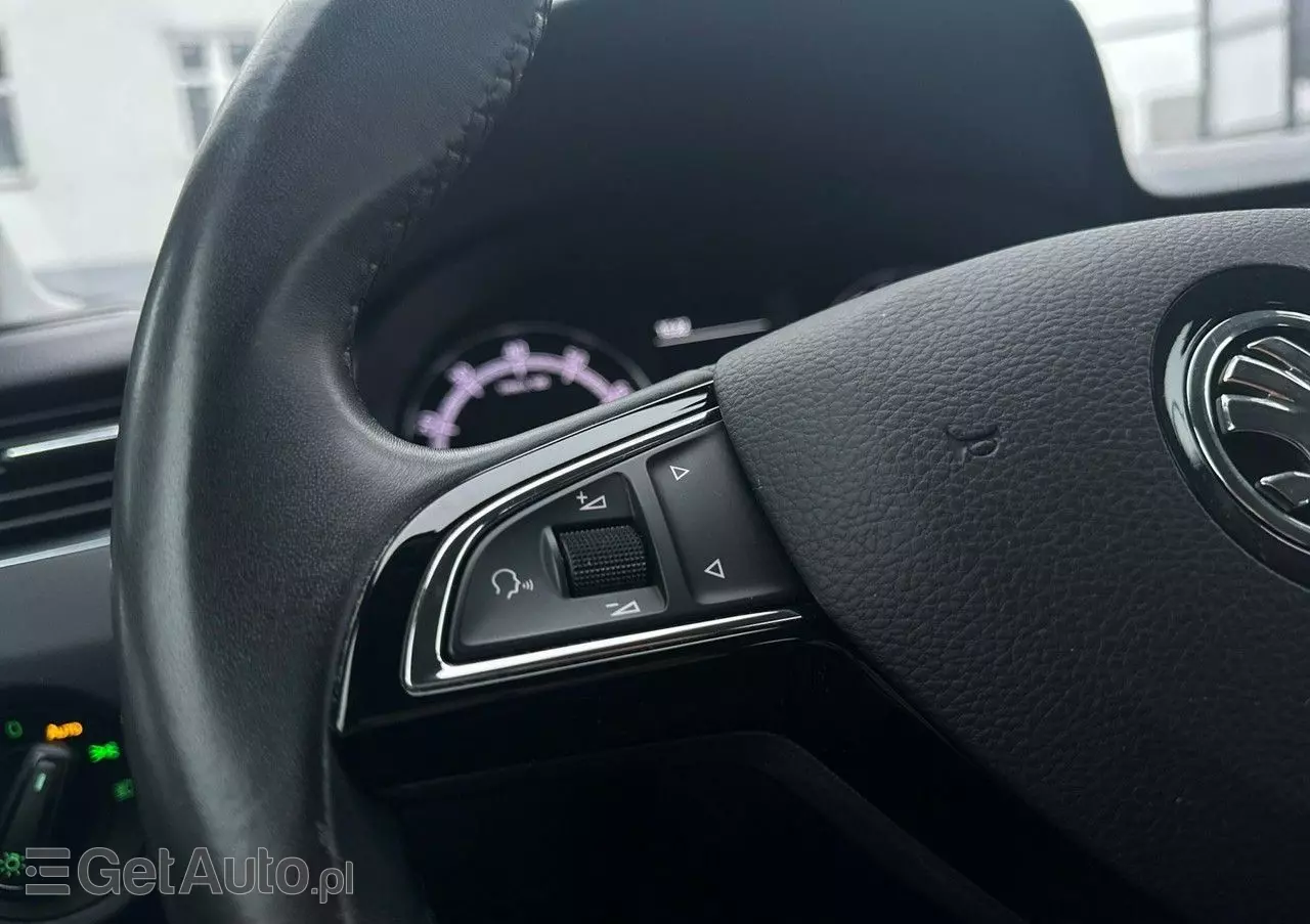 SKODA Octavia 1.0 TSI Ambition