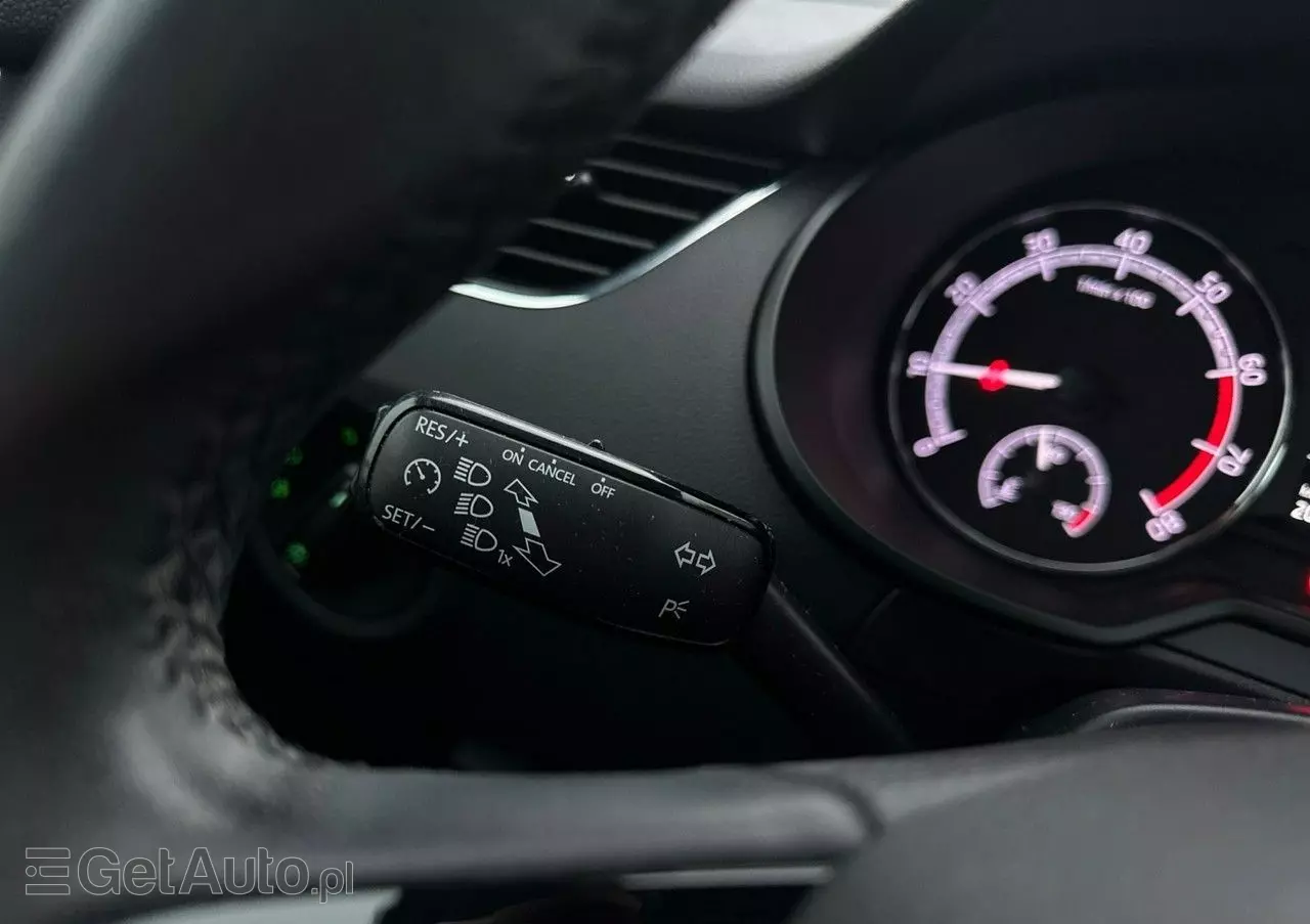 SKODA Octavia 1.0 TSI Ambition