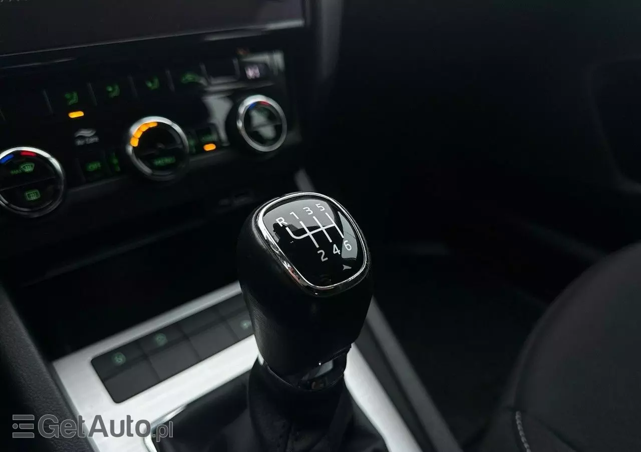 SKODA Octavia 1.0 TSI Ambition