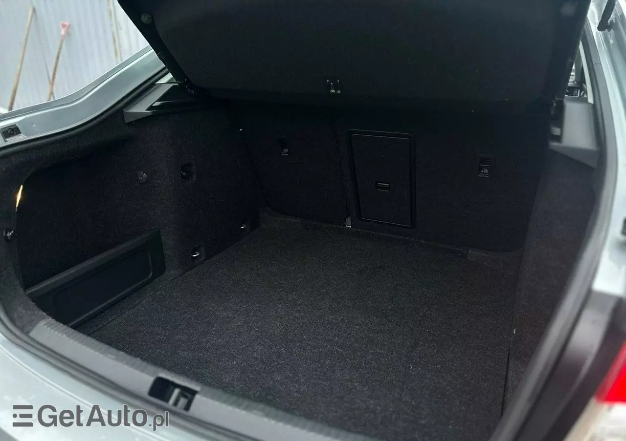 SKODA Octavia 1.0 TSI Ambition