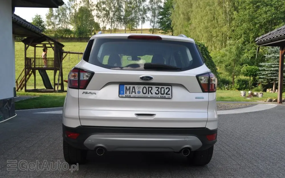 FORD Kuga 1.5 EcoBoost 2x4 Titanium