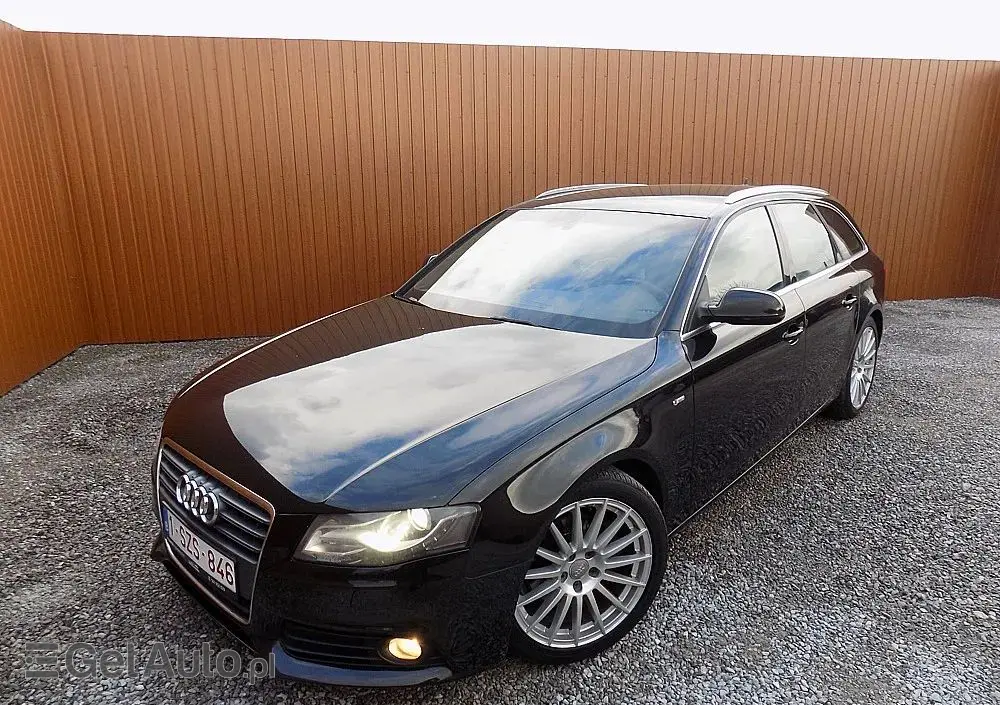 AUDI A4 Avant 1.8 TFSI S line Sportpaket