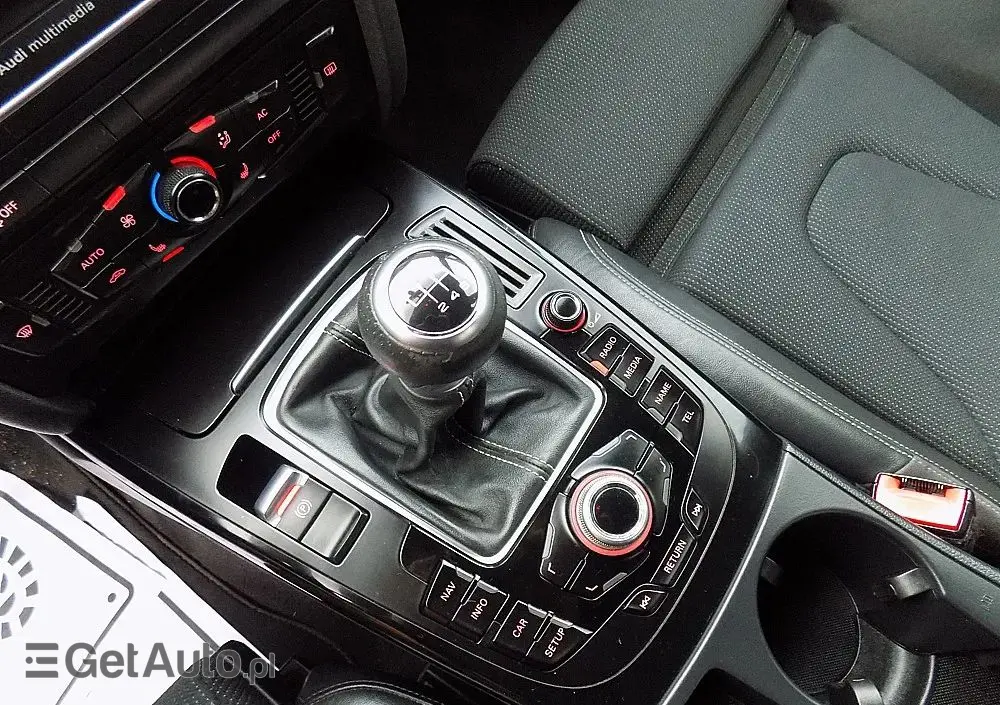 AUDI A4 Avant 1.8 TFSI S line Sportpaket