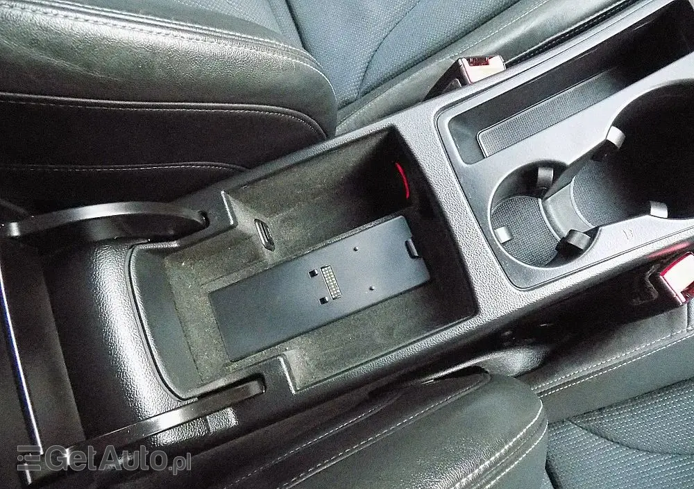 AUDI A4 Avant 1.8 TFSI S line Sportpaket