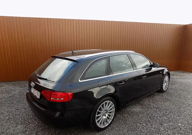 AUDI A4 Avant 1.8 TFSI S line Sportpaket