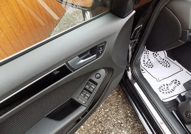 AUDI A4 Avant 1.8 TFSI S line Sportpaket