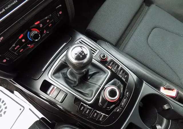 AUDI A4 Avant 1.8 TFSI S line Sportpaket