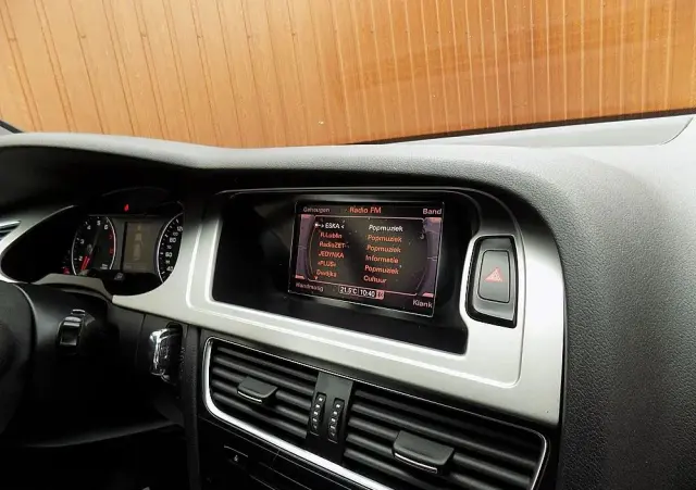 AUDI A4 Avant 1.8 TFSI S line Sportpaket