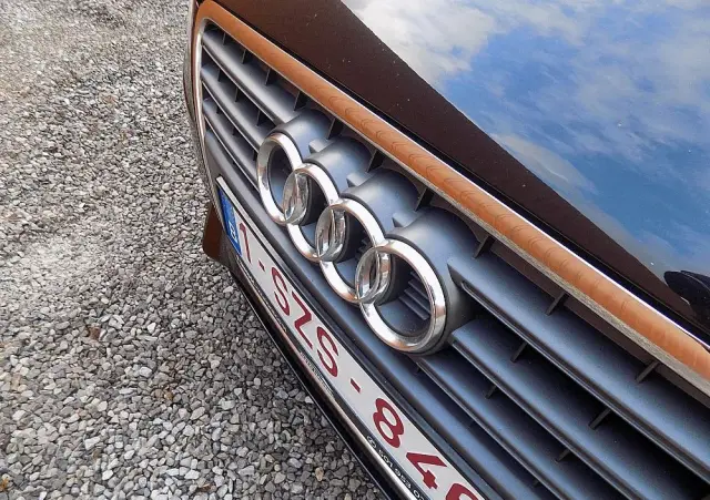 AUDI A4 Avant 1.8 TFSI S line Sportpaket