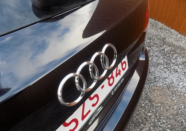 AUDI A4 Avant 1.8 TFSI S line Sportpaket