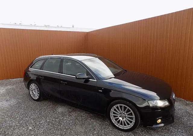 AUDI A4 Avant 1.8 TFSI S line Sportpaket