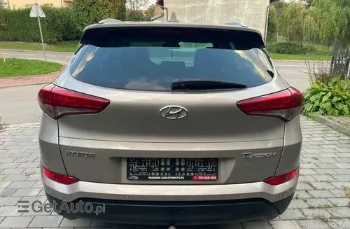 HYUNDAI Tucson 