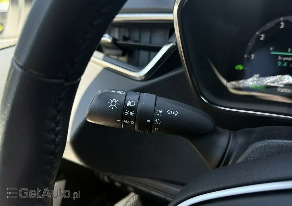 TOYOTA Corolla 1.8 Hybrid Comfort