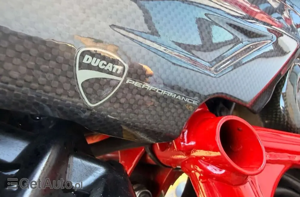 DUCATI Streetfighter 848 