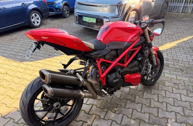 DUCATI Streetfighter 848 