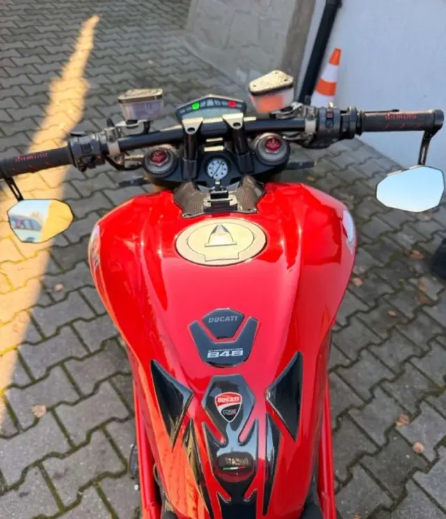 DUCATI Streetfighter 848 