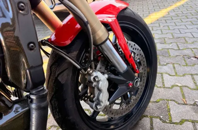 DUCATI Streetfighter 848 