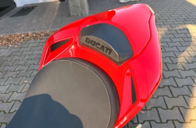 DUCATI Streetfighter 848 