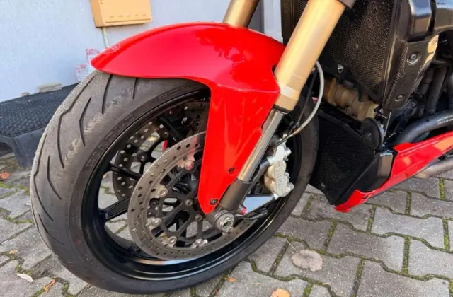 DUCATI Streetfighter 848 