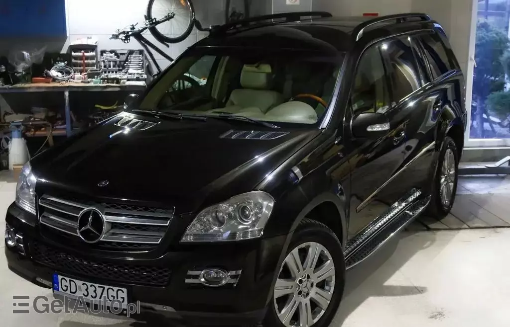 MERCEDES-BENZ GL 
