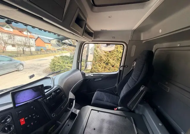 MERCEDES-BENZ ATEGO 1527 /EURO 6 /KONTENER+WINDA/IZOTERMA/ASO/NISKI PRZEBIEG/ 