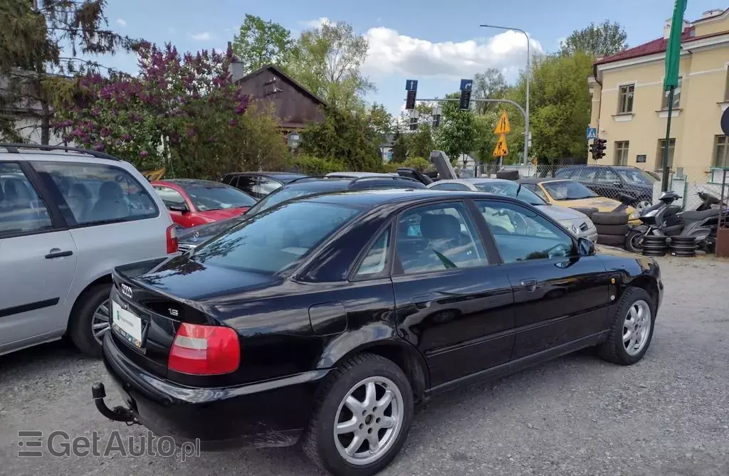 AUDI A4 1.6i (101 KM)