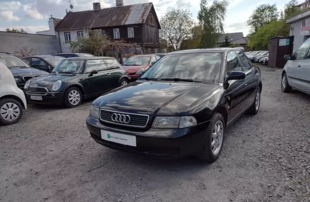 AUDI A4 1.6i (101 KM)