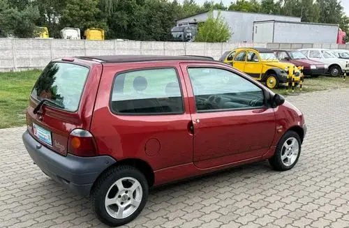 RENAULT Twingo 