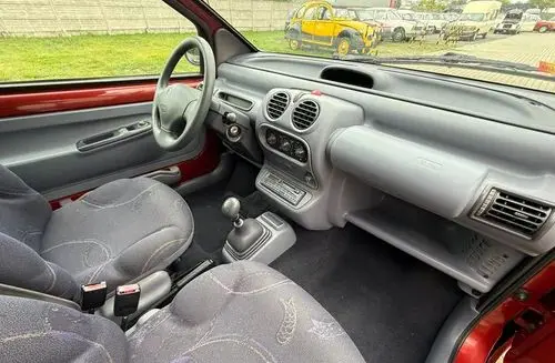 RENAULT Twingo 