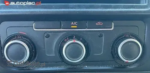 VOLKSWAGEN Doka 
