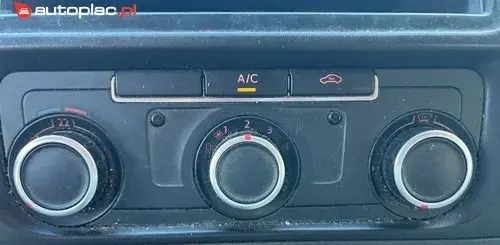 VOLKSWAGEN Doka 