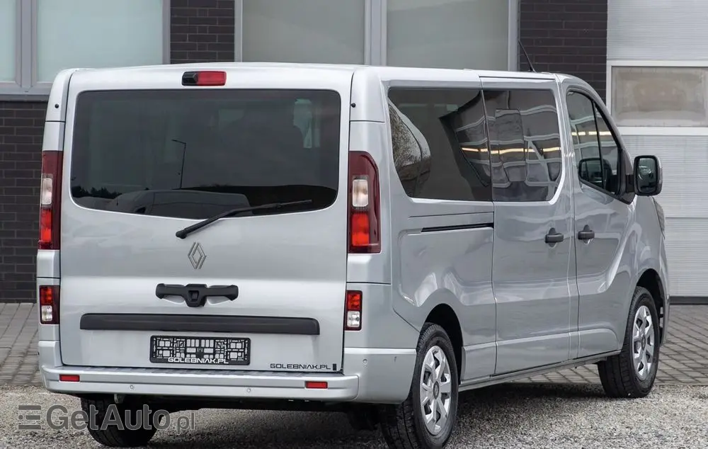 RENAULT Trafic 