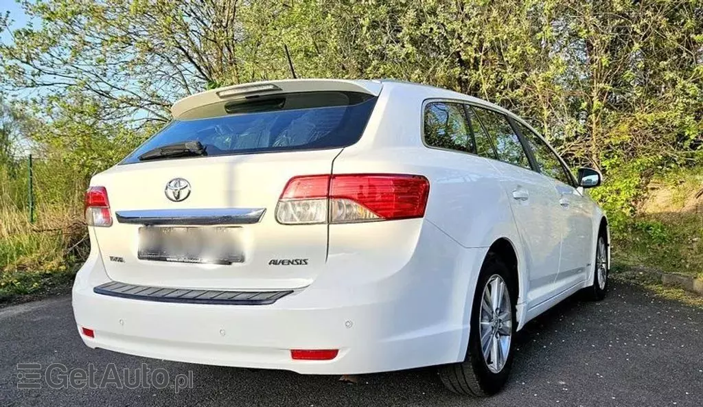 TOYOTA Avensis 