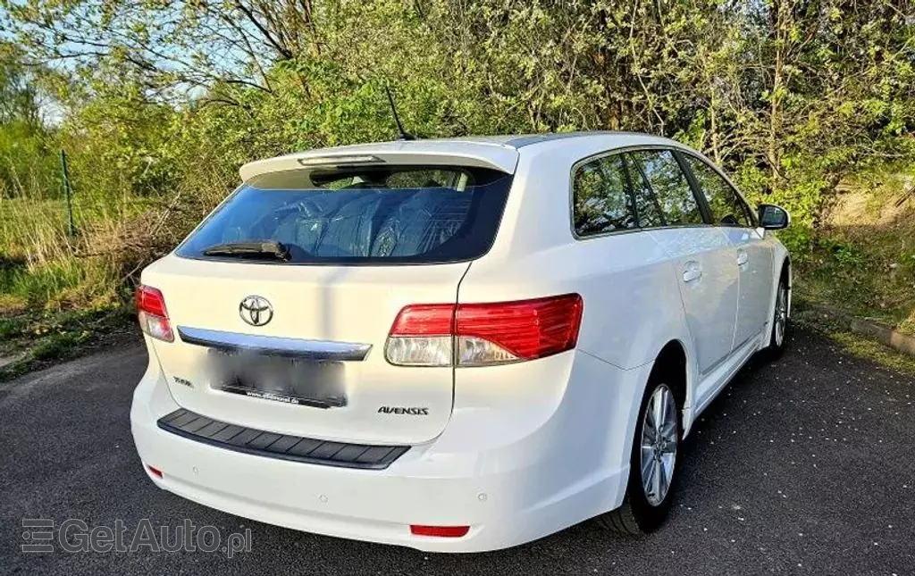 TOYOTA Avensis 