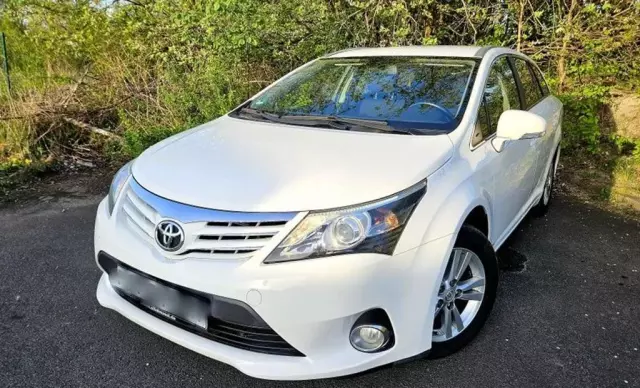 TOYOTA Avensis 