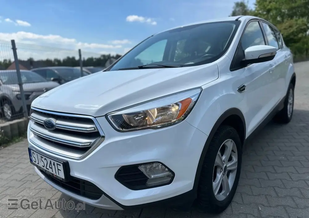 FORD Kuga 1.5 EcoBoost 2x4 Trend