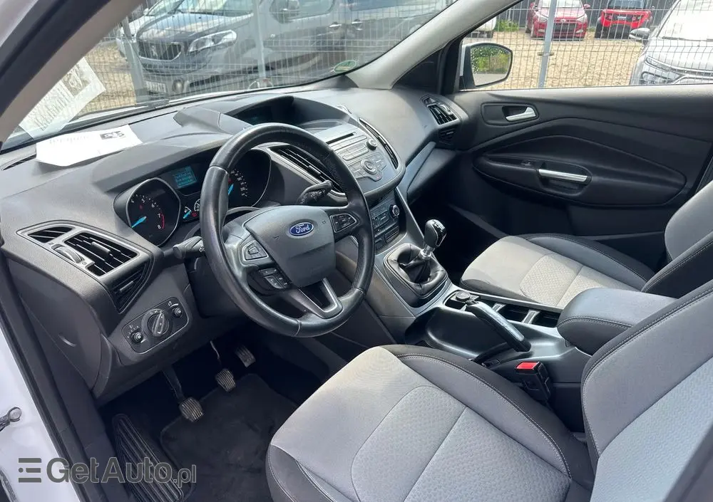 FORD Kuga 1.5 EcoBoost 2x4 Trend