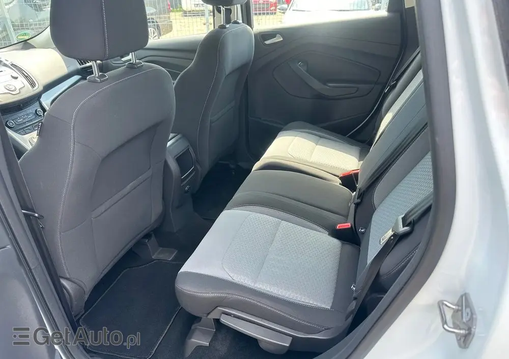 FORD Kuga 1.5 EcoBoost 2x4 Trend