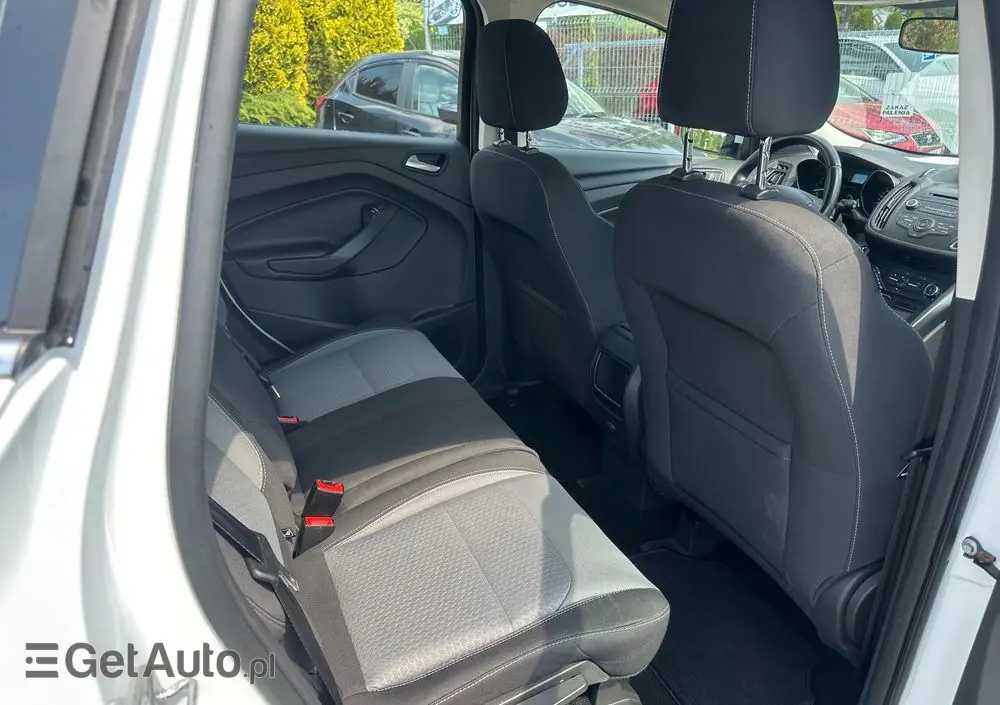 FORD Kuga 1.5 EcoBoost 2x4 Trend