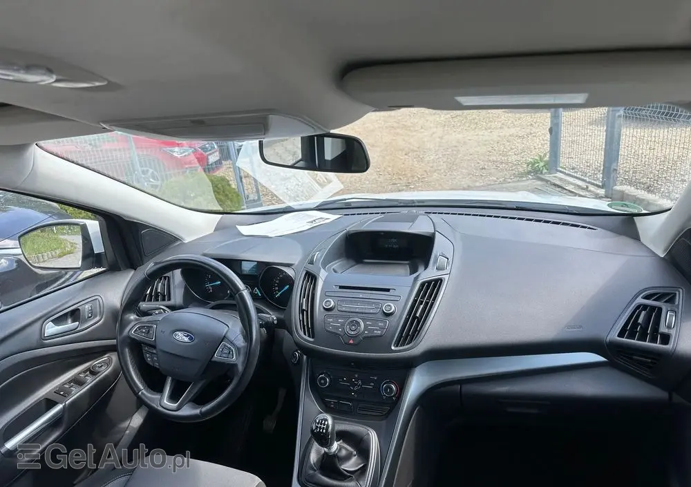 FORD Kuga 1.5 EcoBoost 2x4 Trend