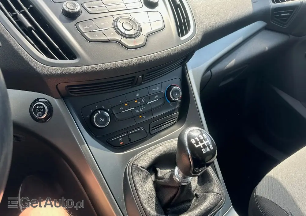 FORD Kuga 1.5 EcoBoost 2x4 Trend