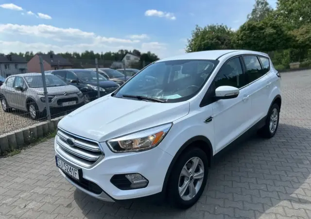 FORD Kuga 1.5 EcoBoost 2x4 Trend