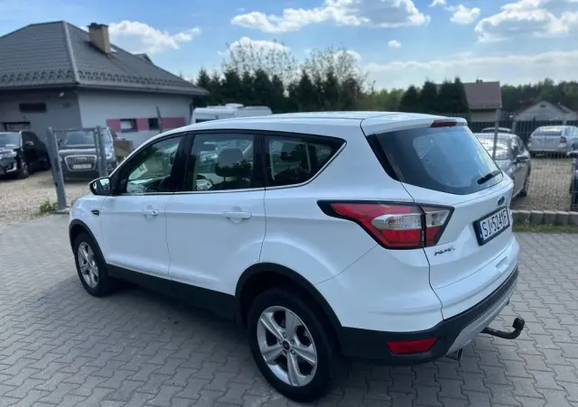 FORD Kuga 1.5 EcoBoost 2x4 Trend
