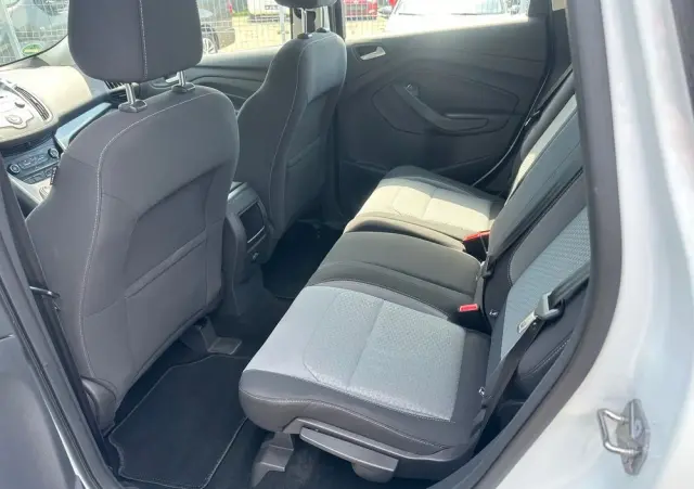 FORD Kuga 1.5 EcoBoost 2x4 Trend