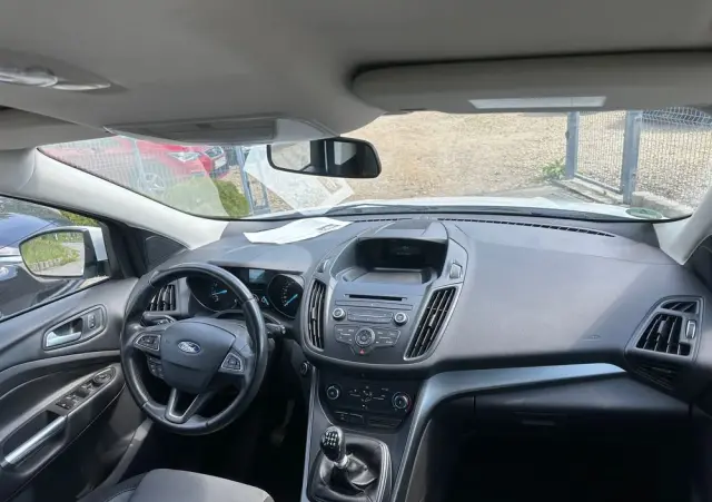 FORD Kuga 1.5 EcoBoost 2x4 Trend