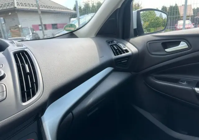 FORD Kuga 1.5 EcoBoost 2x4 Trend