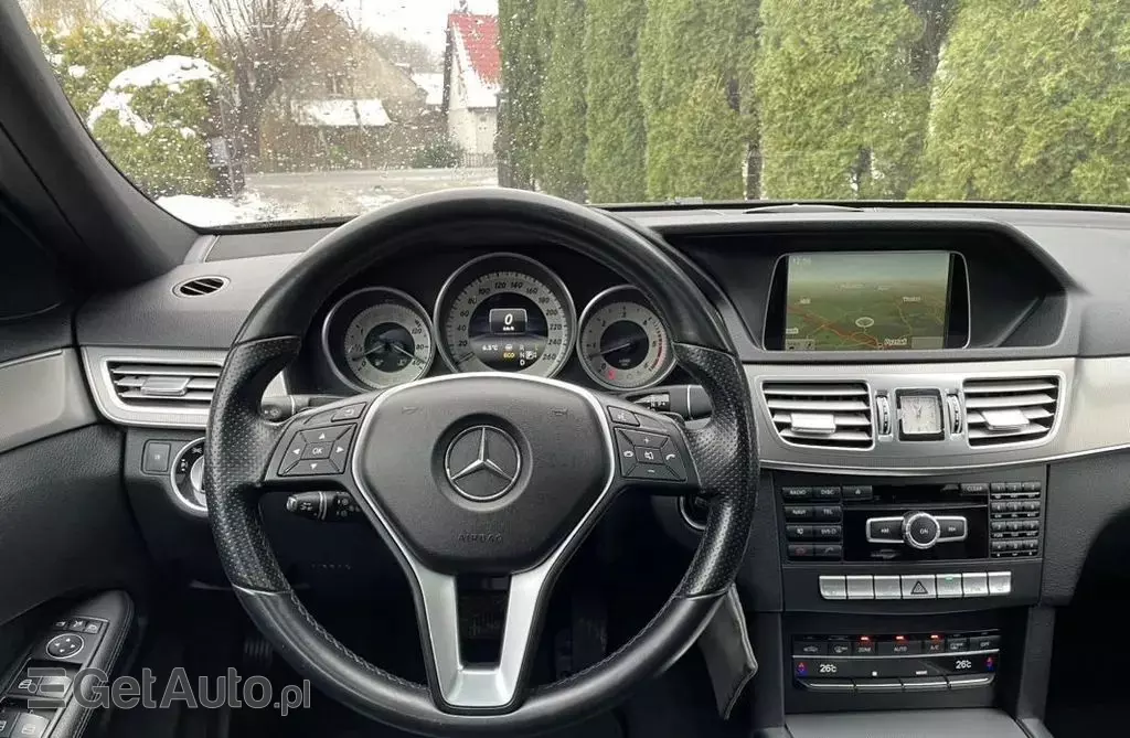 MERCEDES-BENZ Klasa E 