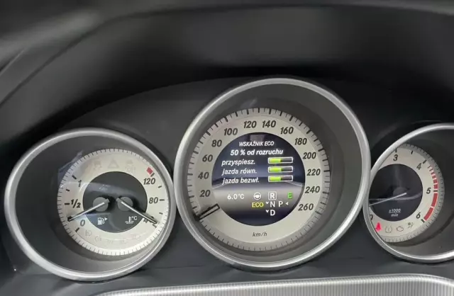 MERCEDES-BENZ Klasa E 